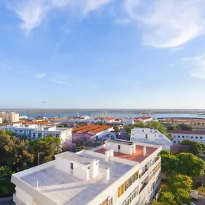 apartamento-entre-a-ria-e-o-teatro.hotelaalgarve.com/